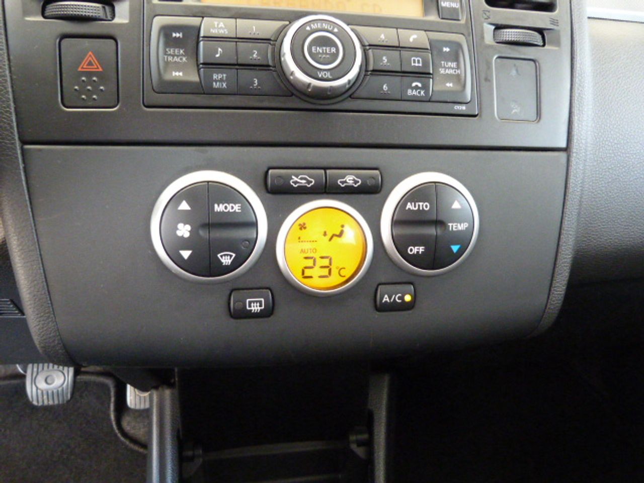 Nissan Tiida NISSAN - TIIDA 1.6 ACENTA 5 puertas 110 cv muy muy bien cuidado, kilómetros garantizados - Foto 36