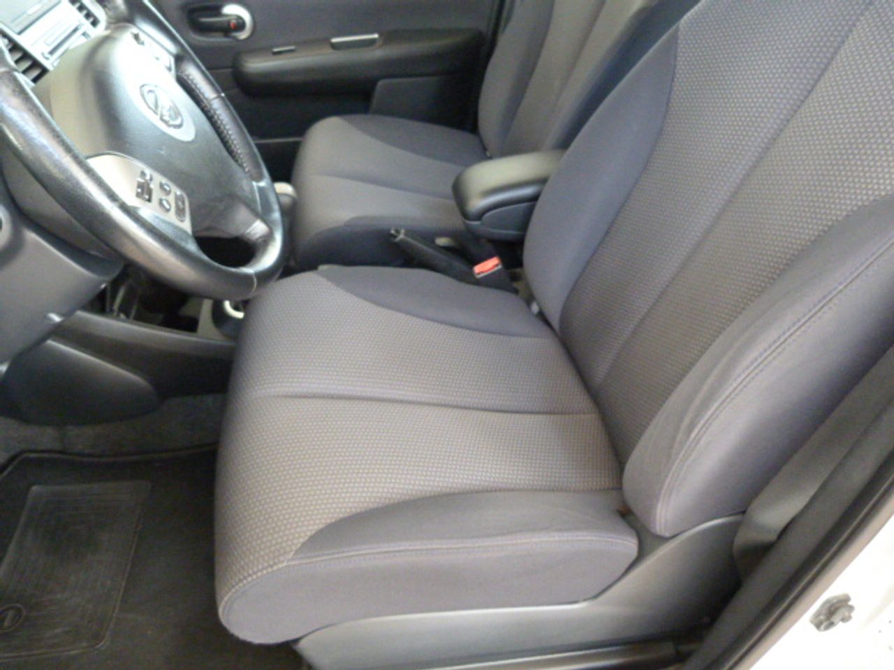 Nissan Tiida NISSAN - TIIDA 1.6 ACENTA 5 puertas 110 cv muy muy bien cuidado, kilómetros garantizados - Foto 30