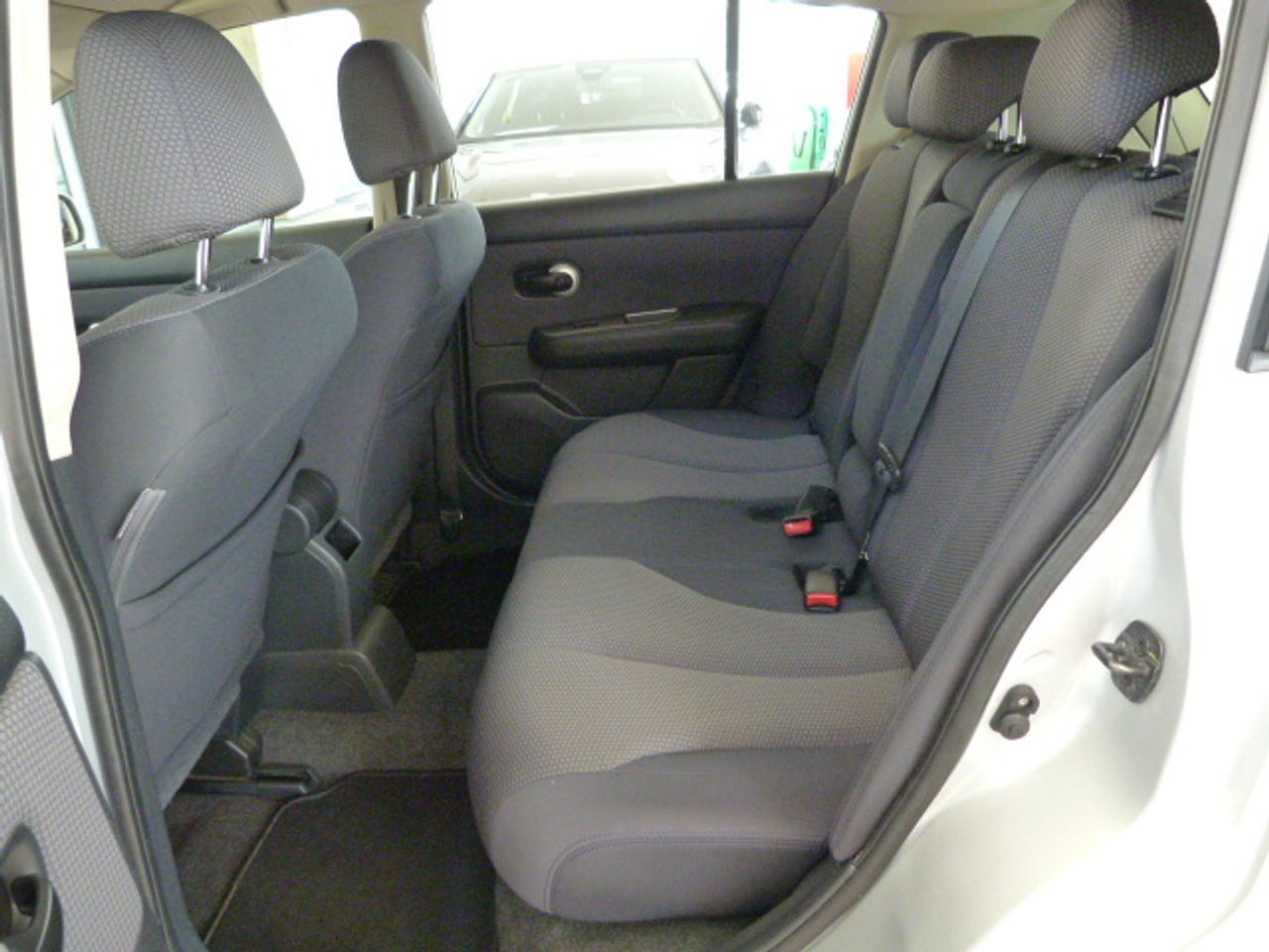 Nissan Tiida NISSAN - TIIDA 1.6 ACENTA 5 puertas 110 cv muy muy bien cuidado, kilómetros garantizados - Foto 25
