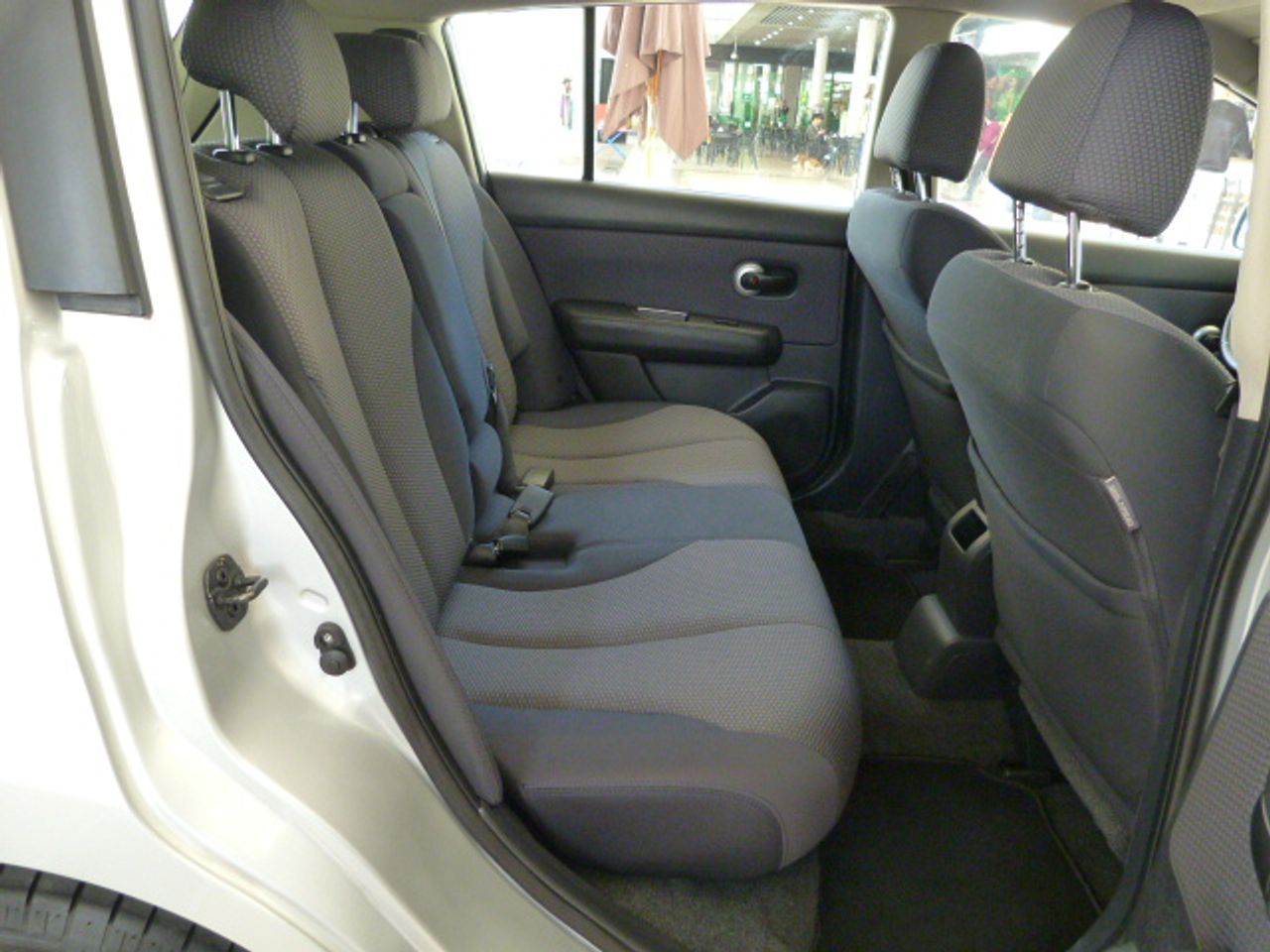 Nissan Tiida NISSAN - TIIDA 1.6 ACENTA 5 puertas 110 cv muy muy bien cuidado, kilómetros garantizados - Foto 11