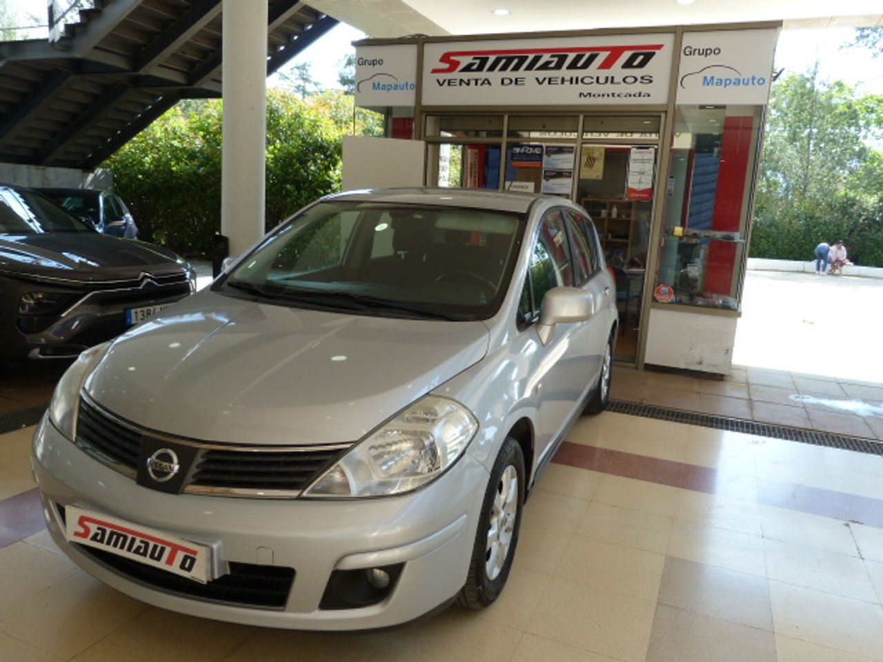 Foto nissan tiida 2008 /