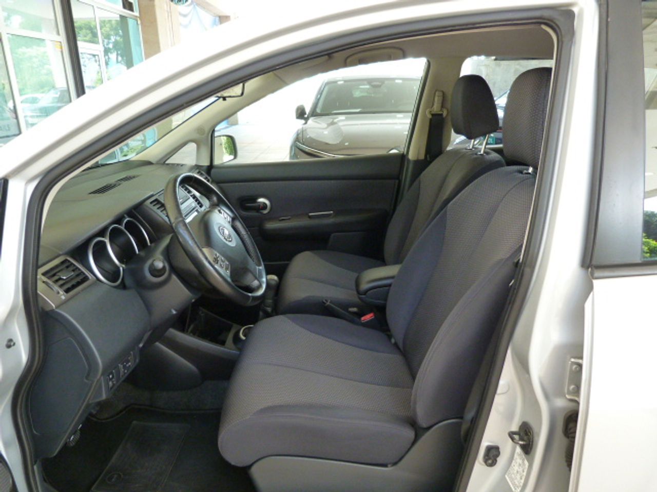 Nissan Tiida NISSAN - TIIDA 1.6 ACENTA 5 puertas 110 cv muy muy bien cuidado, kilómetros garantizados - Foto 26