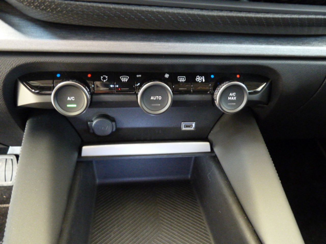 Citroën C5 X CITROEN C5 X PureTech SS EAT8 Feel Pack muy muy bien cuidado, kilómetros garantizados - Foto 35