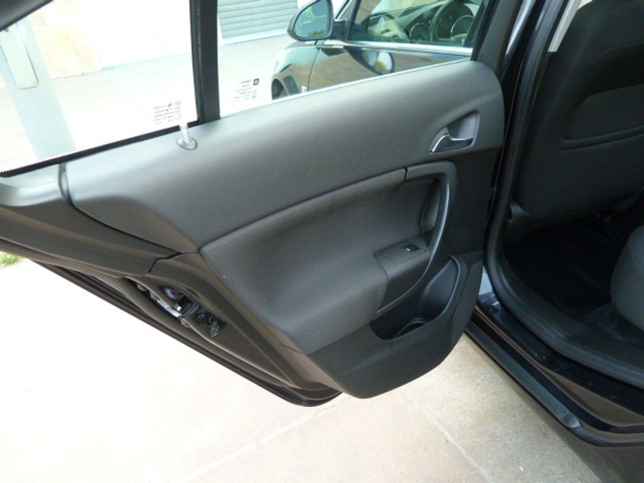 Opel Insignia  OPEL Insignia 1.8 16v Edition 140 CV  6V muy muy bien cuidado, kilómetros garantizados - Foto 19