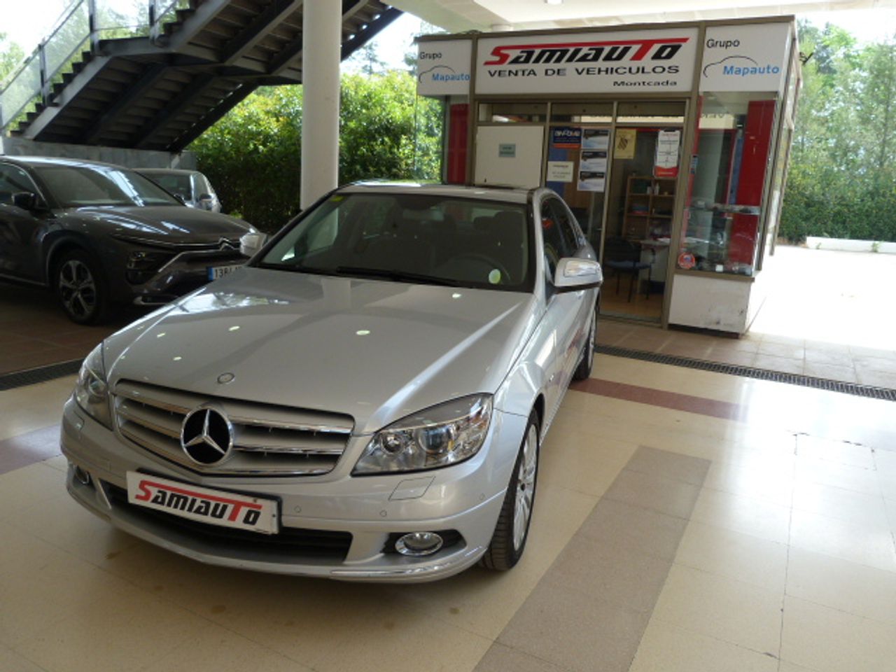 mercedes clase c 2009 / foto grande (2)