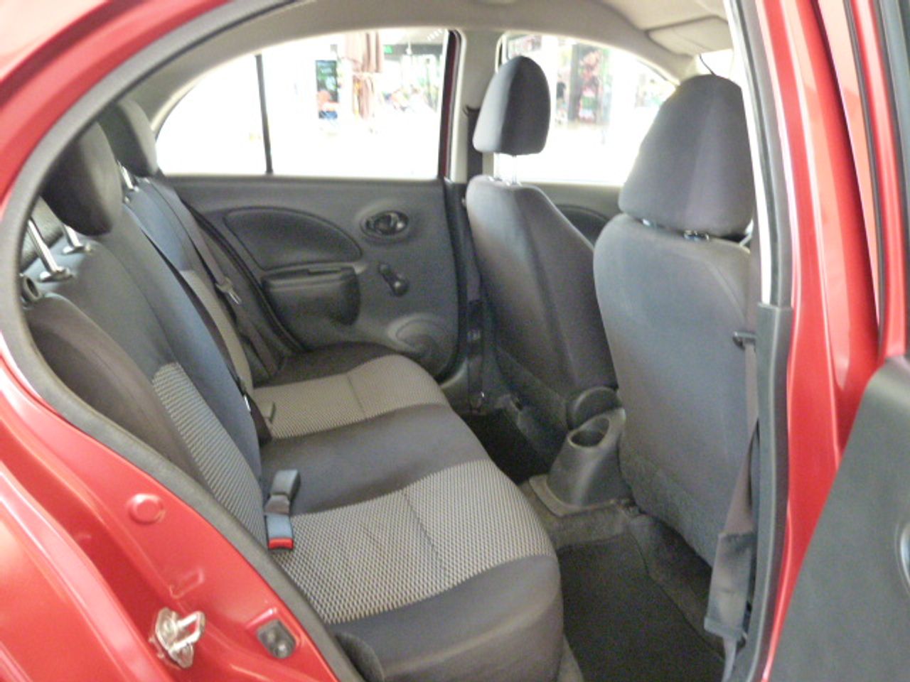 Nissan Micra Micra 1.2G NTEC 80cv un solo propietario, kilómetros garantizados  - Foto 8