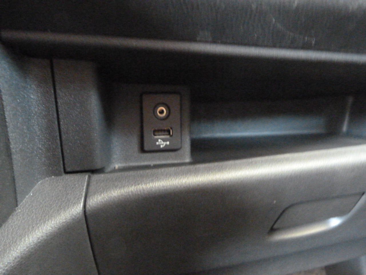 Nissan Micra Micra 1.2G NTEC 80cv un solo propietario, kilómetros garantizados  - Foto 26