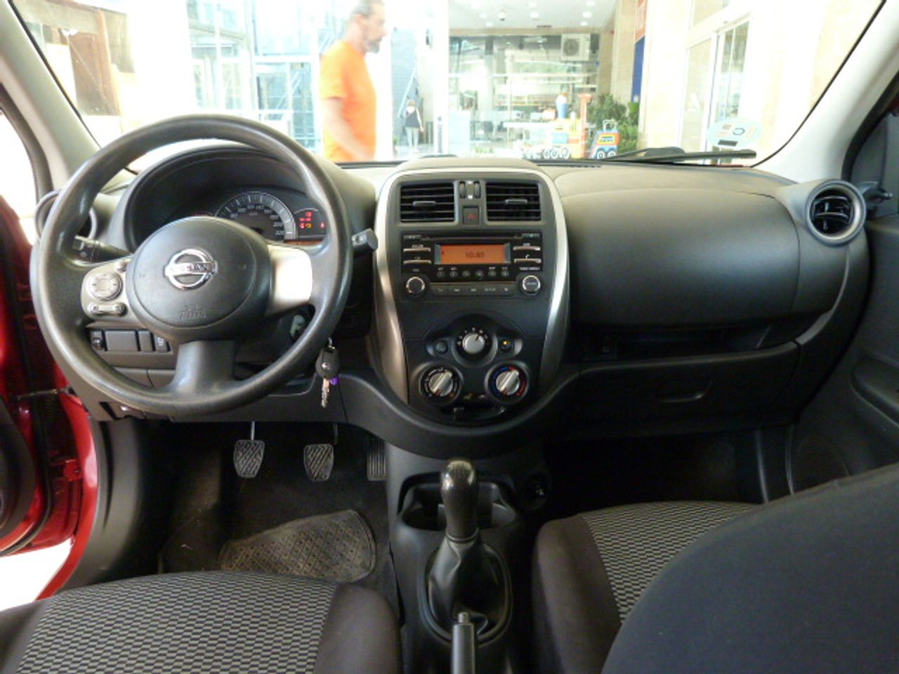 Nissan Micra Micra 1.2G NTEC 80cv un solo propietario, kilómetros garantizados  - Foto 28