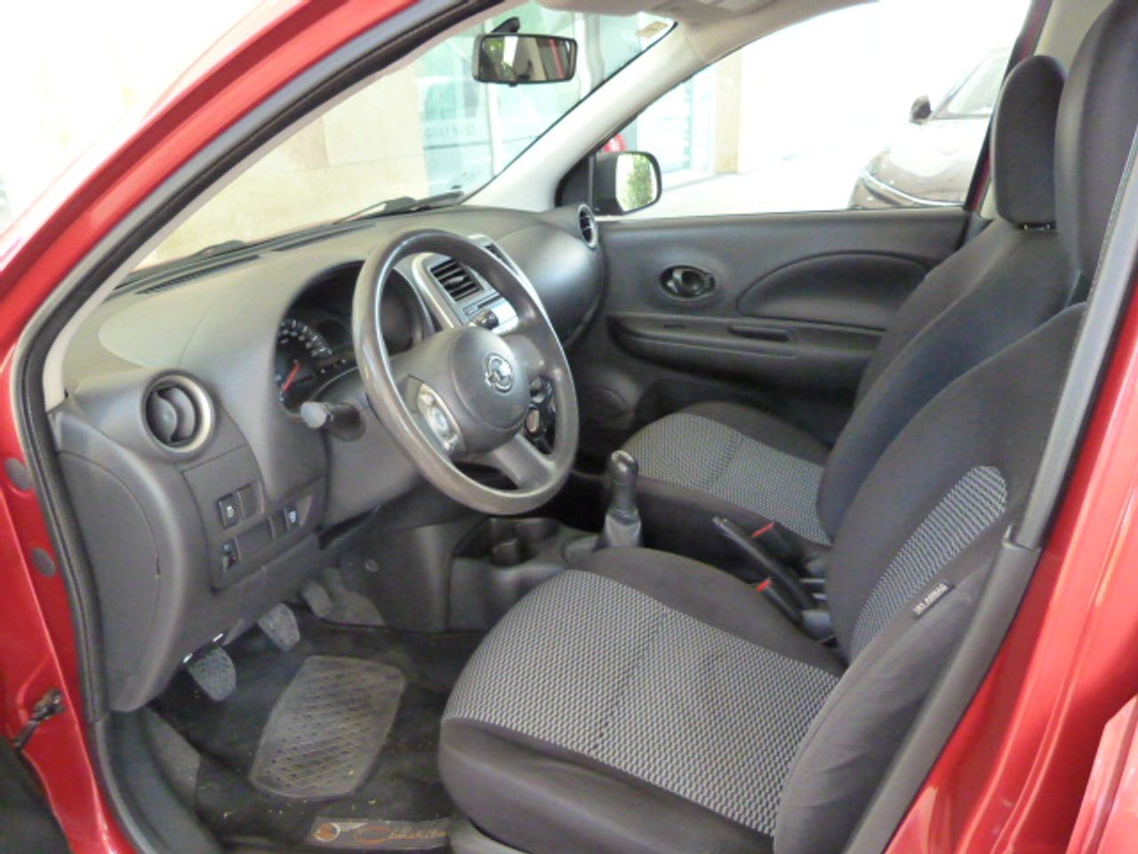 Nissan Micra Micra 1.2G NTEC 80cv un solo propietario, kilómetros garantizados  - Foto 17
