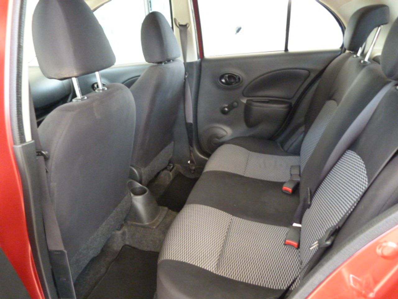 Nissan Micra Micra 1.2G NTEC 80cv un solo propietario, kilómetros garantizados  - Foto 15