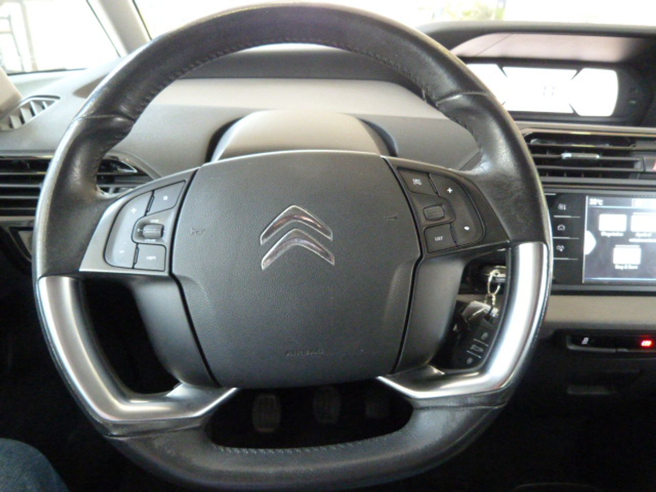 Citroën C4 Picasso C4 Picasso PureTech 130 SS 6v Live Edition un solo propietario, kilómetros garantizados  - Foto 36