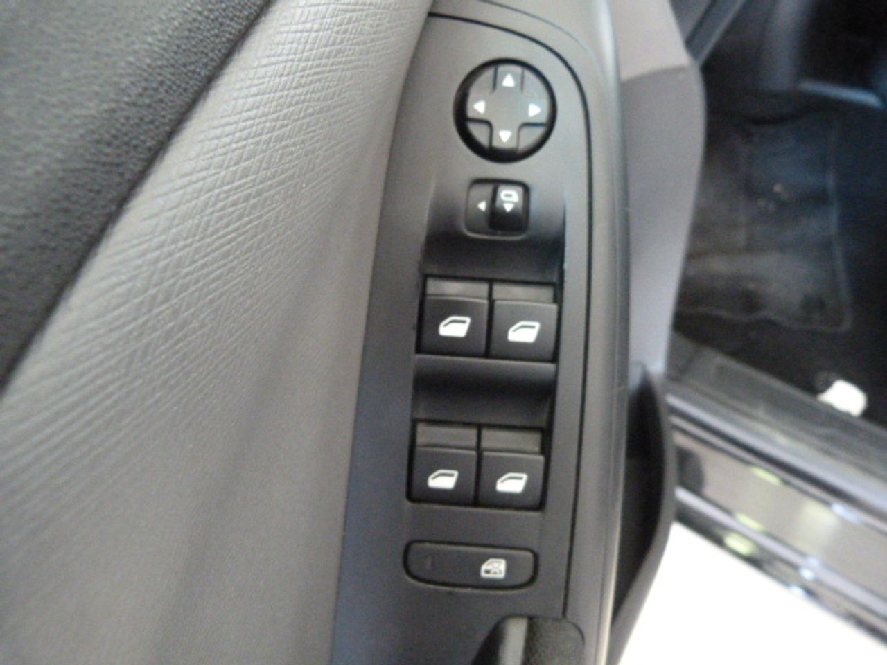 Citroën C4 Picasso C4 Picasso PureTech 130 SS 6v Live Edition un solo propietario, kilómetros garantizados  - Foto 27