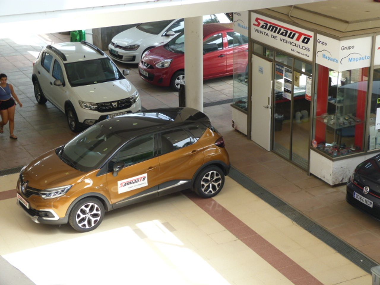 Renault Captur RENAULT Captur Zen Energy TCe completamente nuevo muy bien equipado - Foto 40