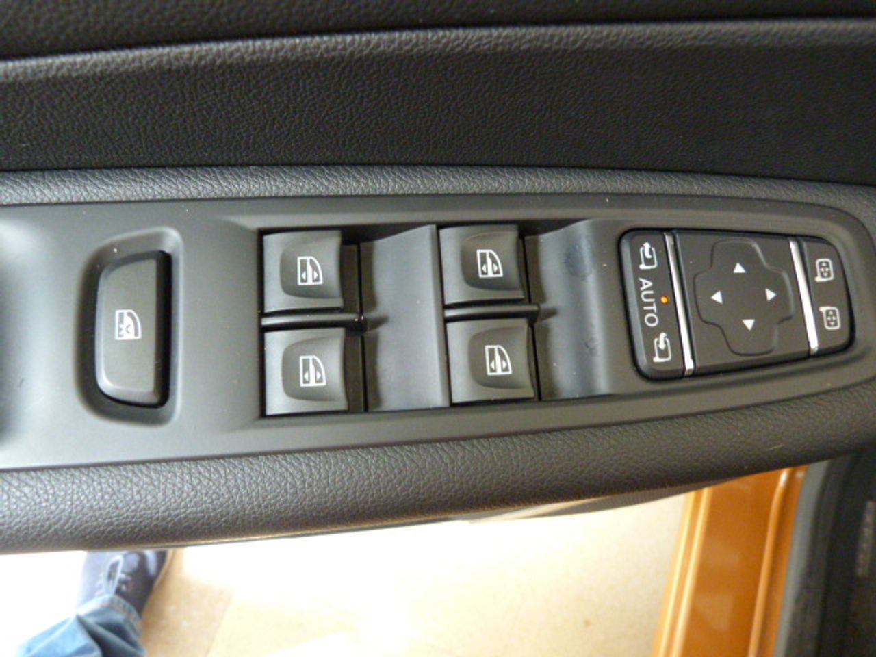 Renault Captur RENAULT Captur Zen Energy TCe completamente nuevo muy bien equipado - Foto 23