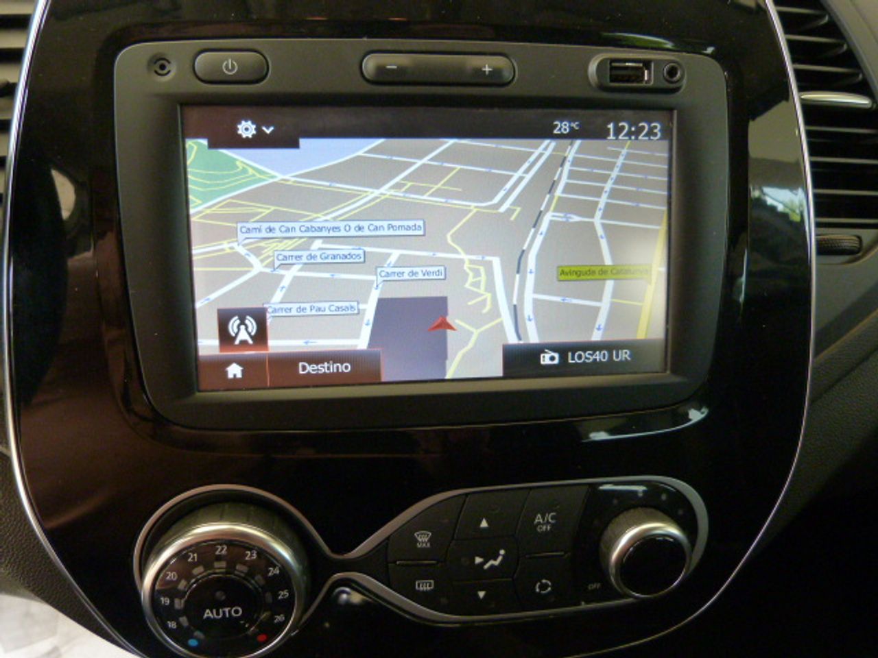Renault Captur RENAULT Captur Zen Energy TCe completamente nuevo muy bien equipado - Foto 32