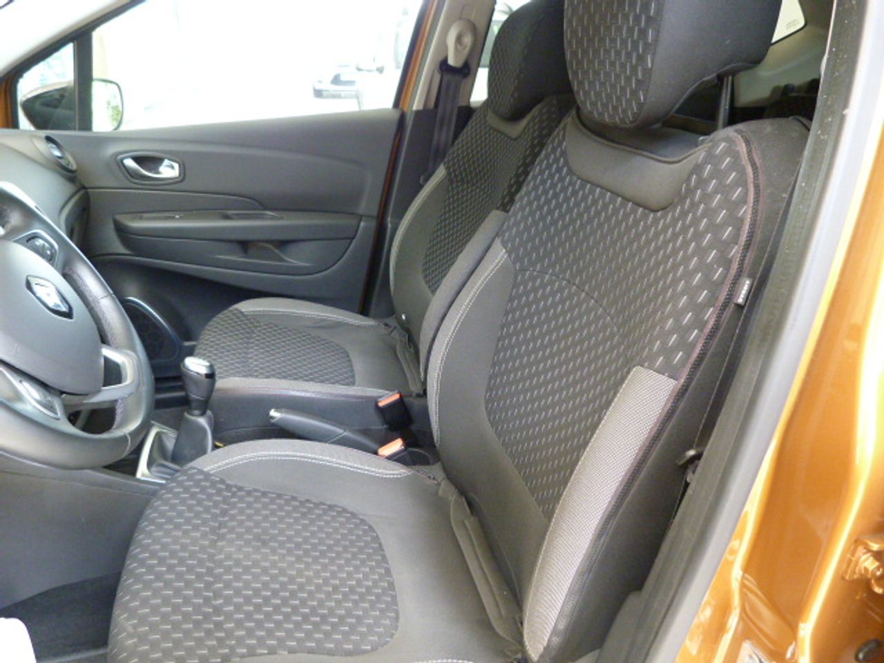 Renault Captur RENAULT Captur Zen Energy TCe completamente nuevo muy bien equipado - Foto 25