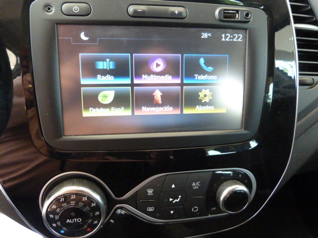 Renault Captur RENAULT Captur Zen Energy TCe completamente nuevo muy bien equipado - Foto 30