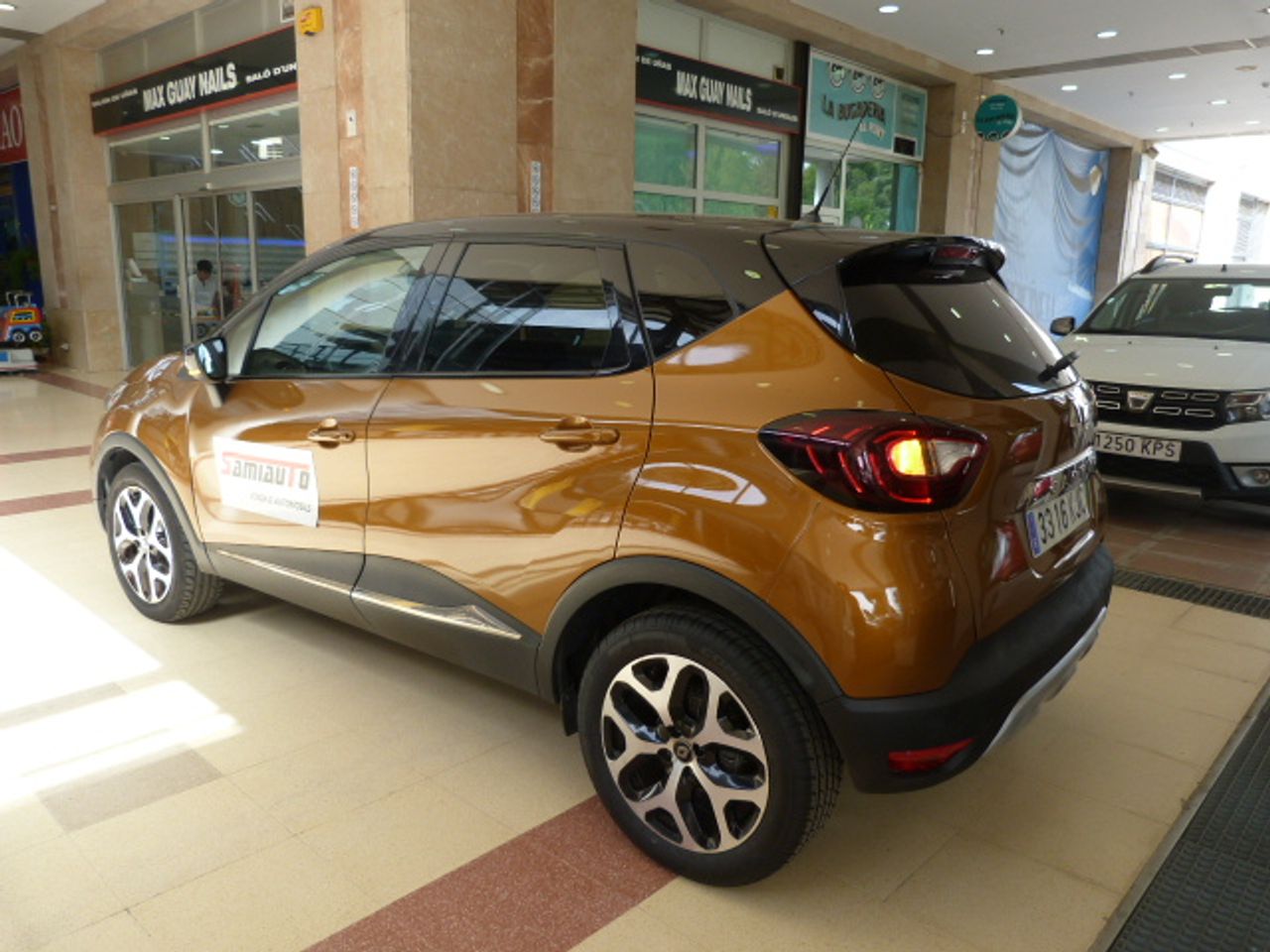 Renault Captur RENAULT Captur Zen Energy TCe completamente nuevo muy bien equipado - Foto 20