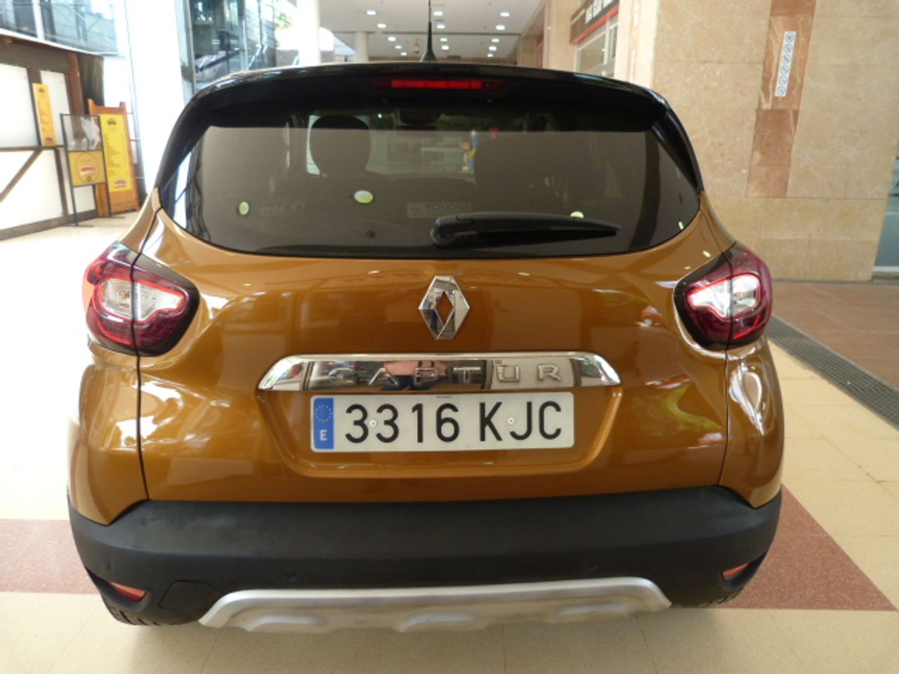 Renault Captur RENAULT Captur Zen Energy TCe completamente nuevo muy bien equipado - Foto 17