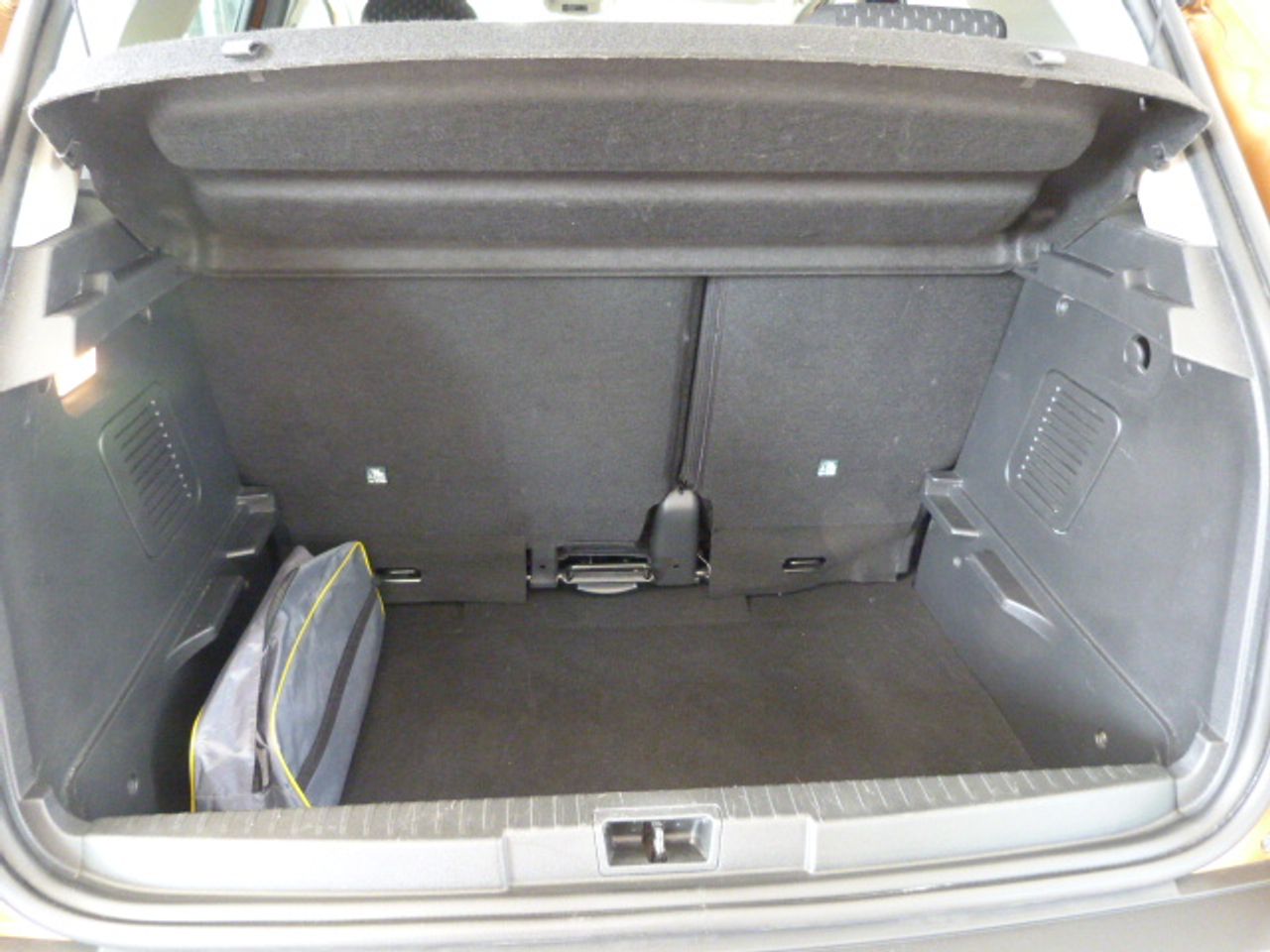 Renault Captur RENAULT Captur Zen Energy TCe completamente nuevo muy bien equipado - Foto 18