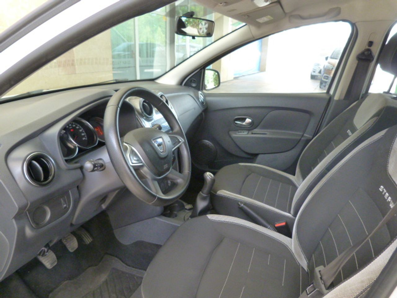 Dacia Sandero DACIA Sandero Stepway Ambiance dCi un solo propietario, kilómetros garantizados  - Foto 18
