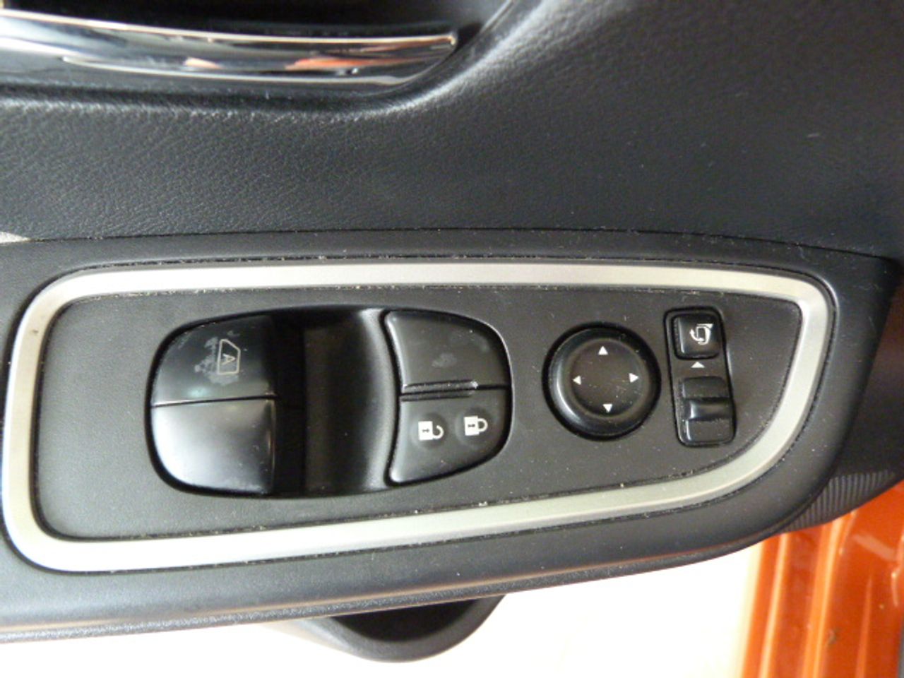 Nissan Micra NISSAN Micra 1.5dCi 90 CV SS BOSE Limited E. un solo propietario, libro de revisiones - Foto 20