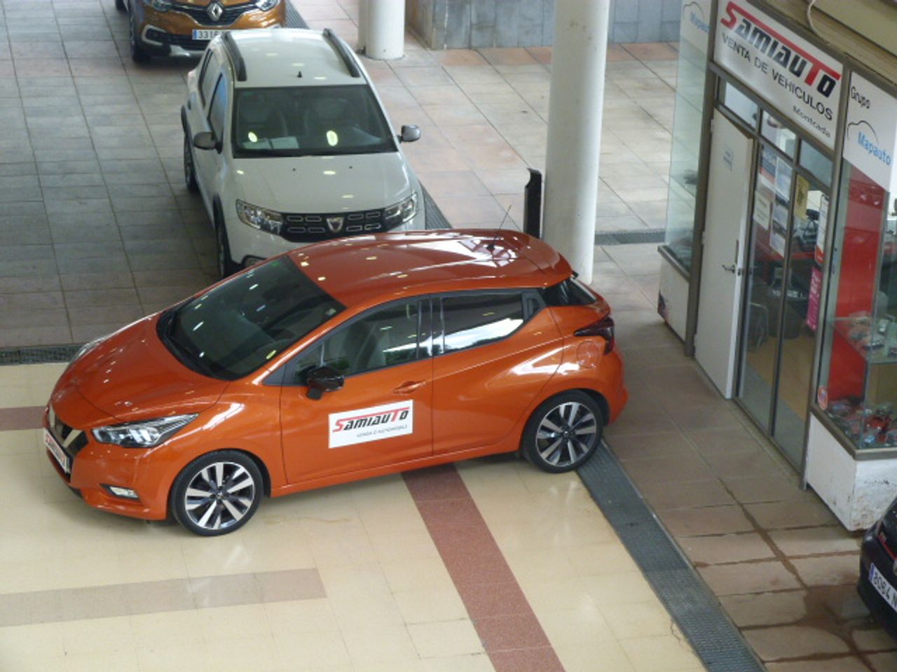 Nissan Micra NISSAN Micra 1.5dCi 90 CV SS BOSE Limited E. un solo propietario, libro de revisiones - Foto 43