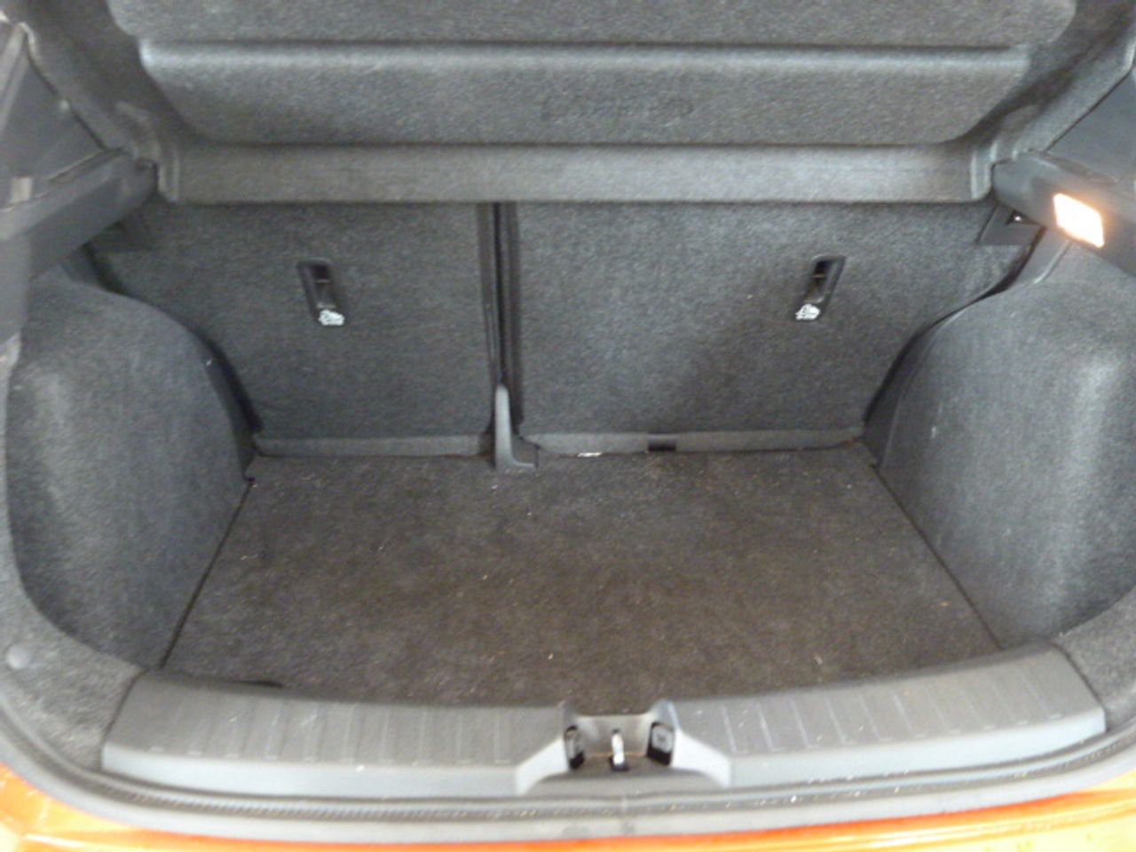 Nissan Micra NISSAN Micra 1.5dCi 90 CV SS BOSE Limited E. un solo propietario, libro de revisiones - Foto 15