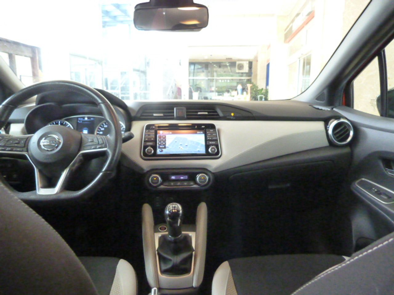 Nissan Micra NISSAN Micra 1.5dCi 90 CV SS BOSE Limited E. un solo propietario, libro de revisiones - Foto 39