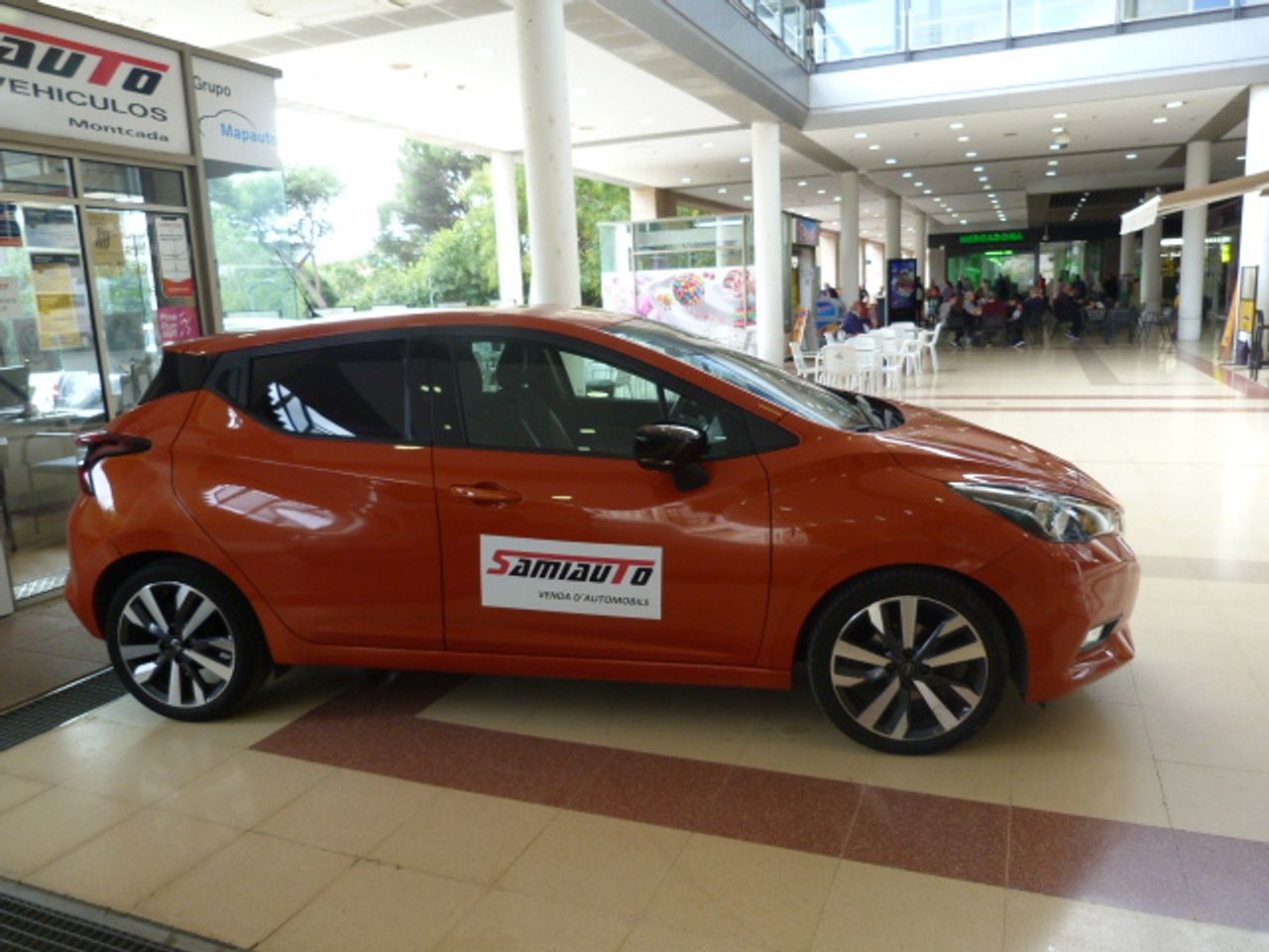 Nissan Micra NISSAN Micra 1.5dCi 90 CV SS BOSE Limited E. un solo propietario, libro de revisiones - Foto 5