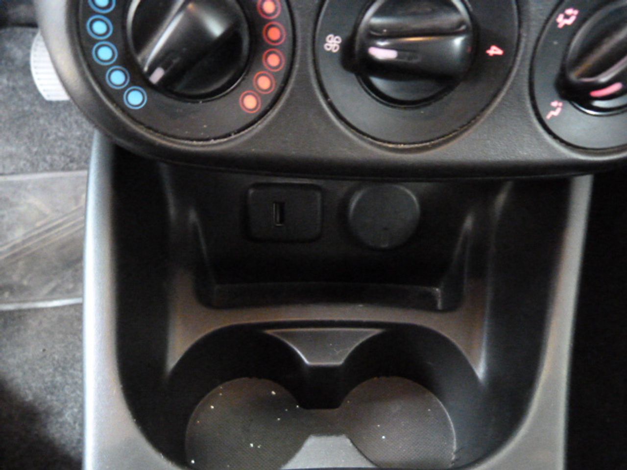 Opel Corsa OPEL Corsa 1.4 Color Edition 90 cv  - Foto 29