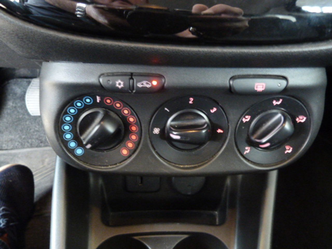 Opel Corsa OPEL Corsa 1.4 Color Edition 90 cv  - Foto 28