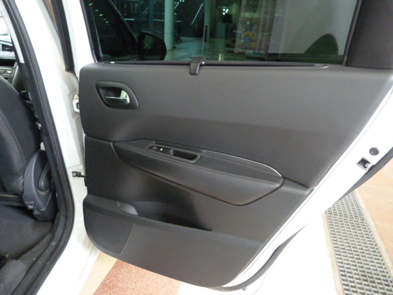 Peugeot 5008 Sport Pack 1.6 THP 156 muy muy bien cuidado, kilómetros garantizados - Foto 13