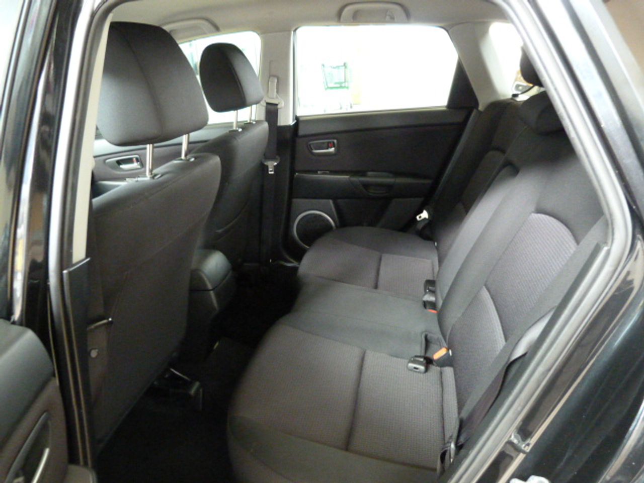 Mazda MX-30 Mazda3 1.6 VVT Active muy muy bien cuidado, kilómetros garantizados - Foto 17