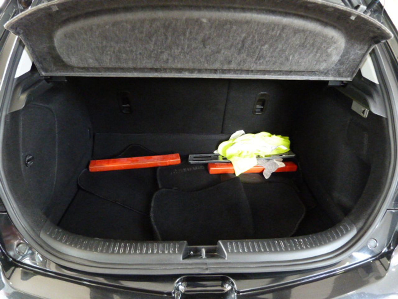 Mazda MX-30 Mazda3 1.6 VVT Active muy muy bien cuidado, kilómetros garantizados - Foto 14