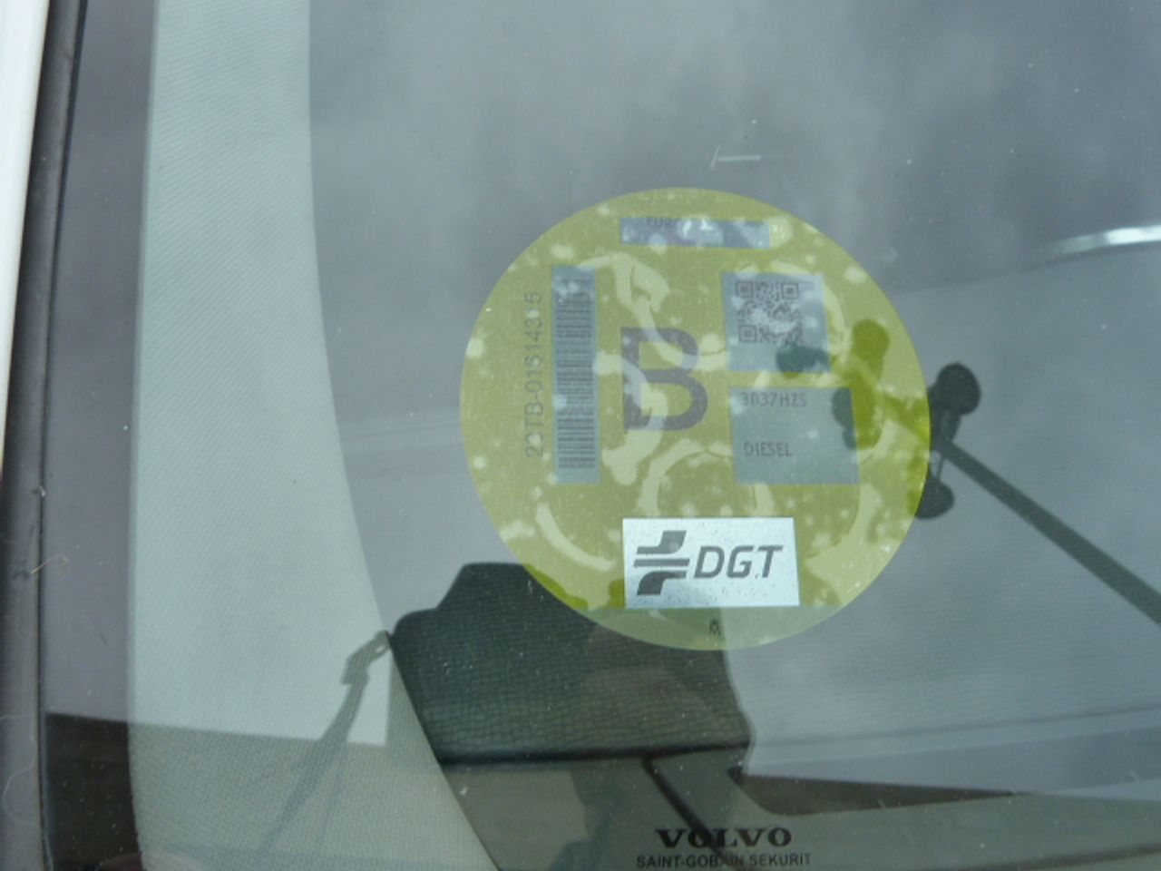 Volvo XC60 D3 Momentum muy muy bien cuidado, kilómetros garantizados - Foto 35