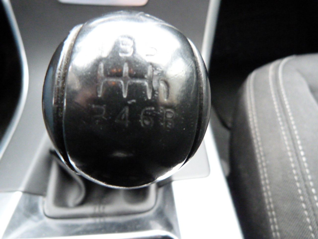 Volvo XC60 D3 Momentum muy muy bien cuidado, kilómetros garantizados - Foto 31