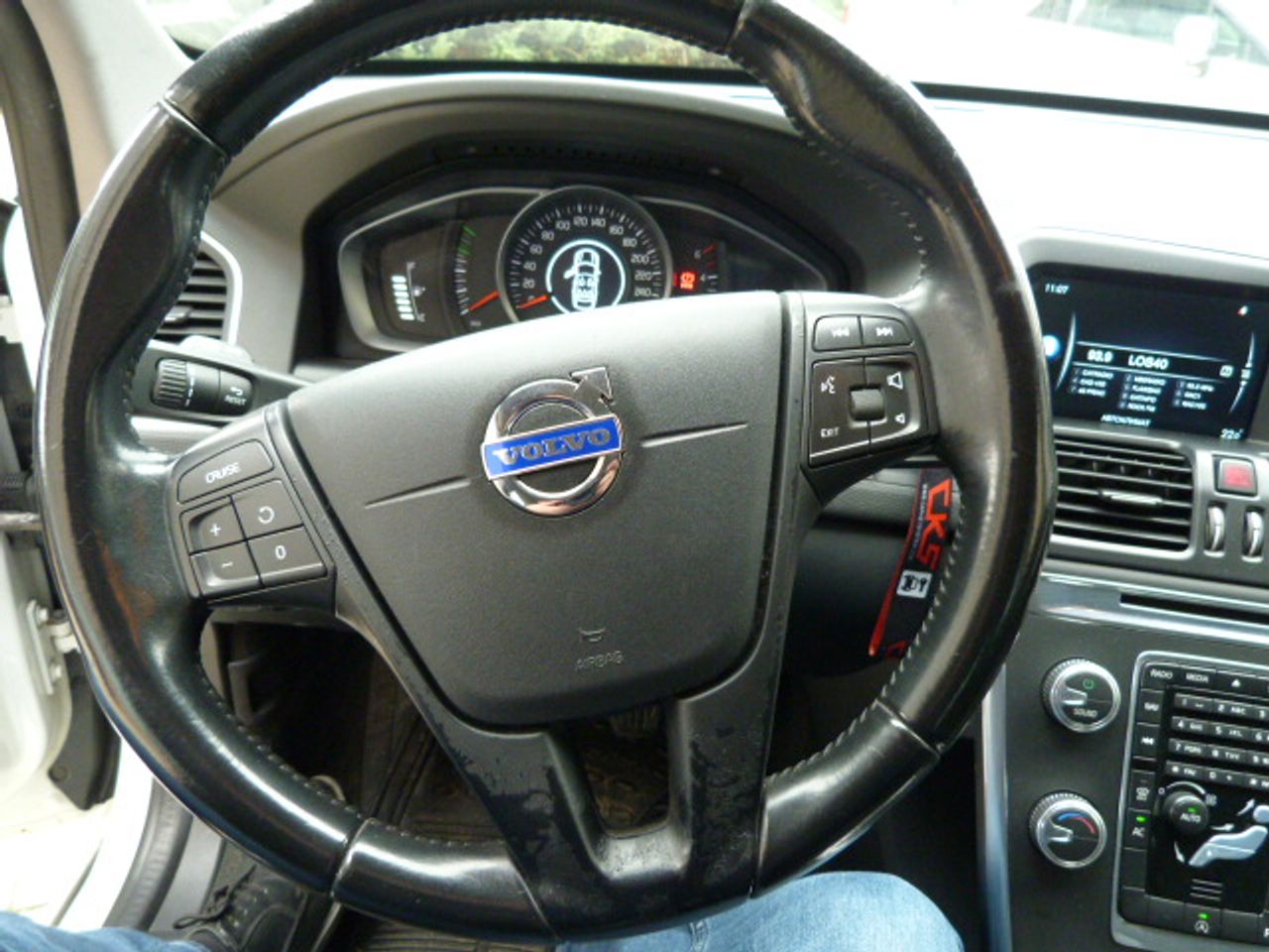 Volvo XC60 D3 Momentum muy muy bien cuidado, kilómetros garantizados - Foto 25