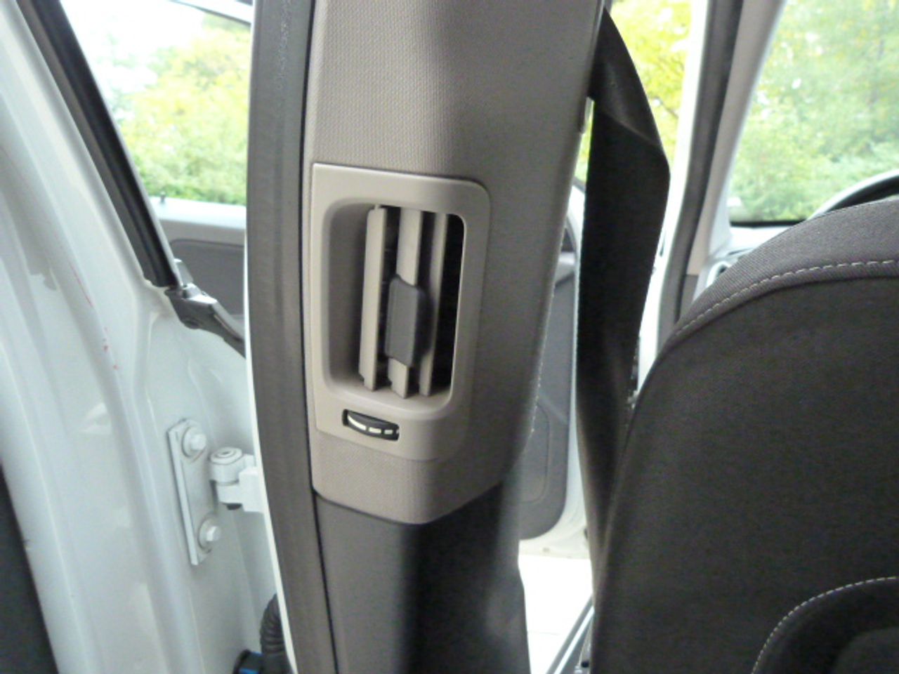 Volvo XC60 D3 Momentum muy muy bien cuidado, kilómetros garantizados - Foto 22