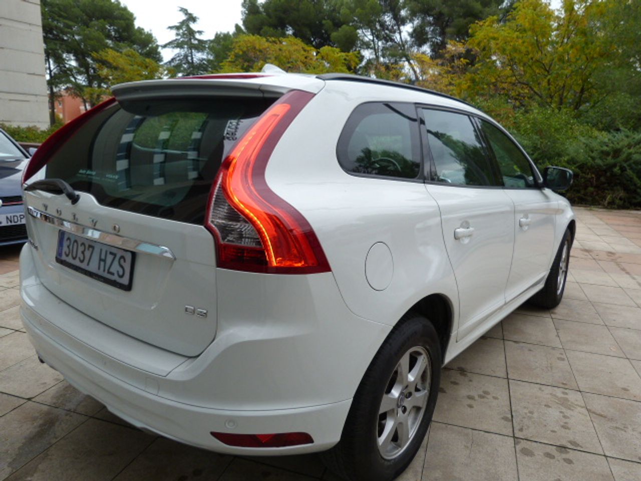 Volvo XC60 D3 Momentum muy muy bien cuidado, kilómetros garantizados - Foto 10