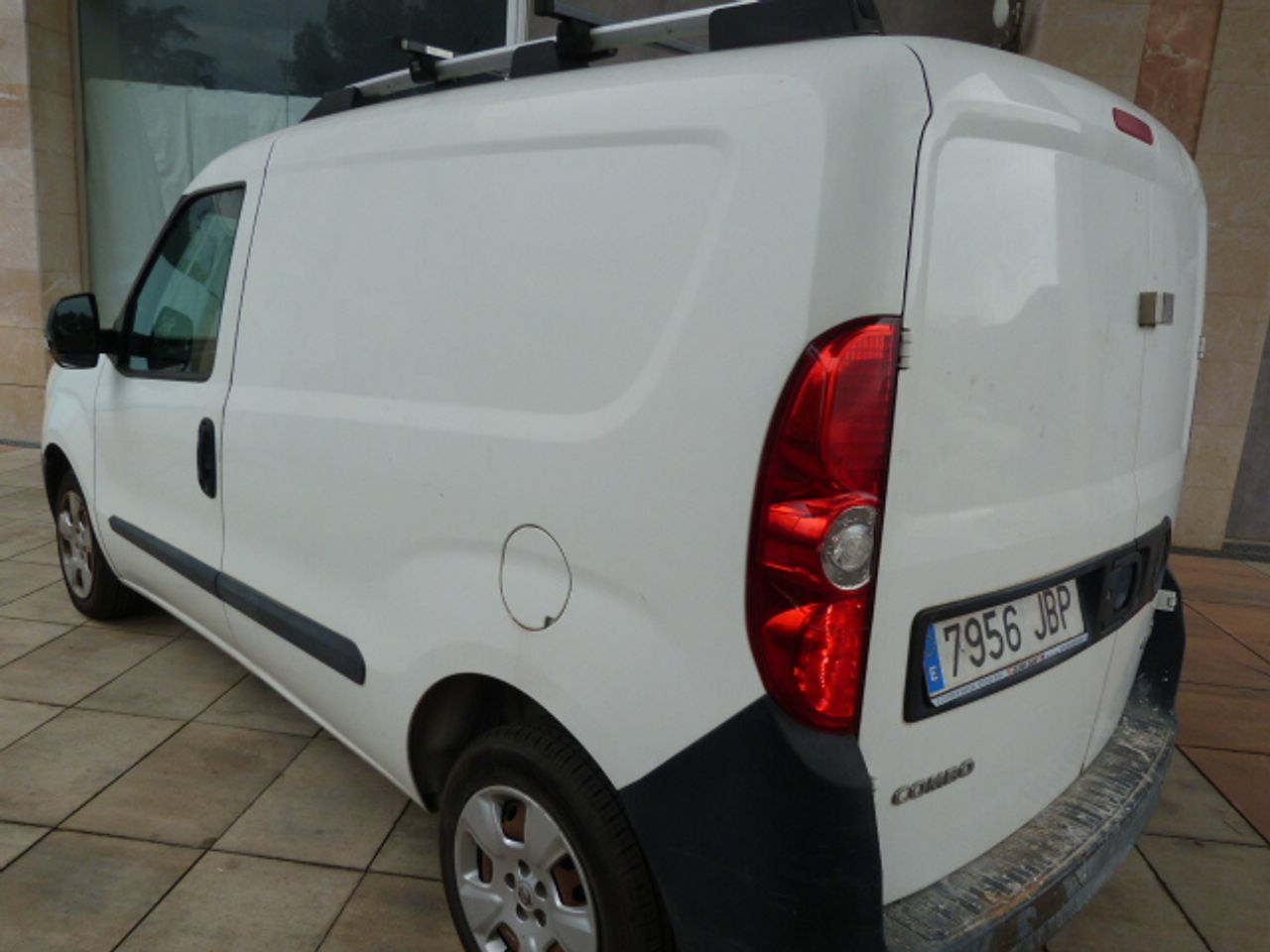 Opel Combo Cargo Combo Cargo 1.3 CDTI L1 H1 Normal muy muy bien cuidado, kilómetros garantizados - Foto 12