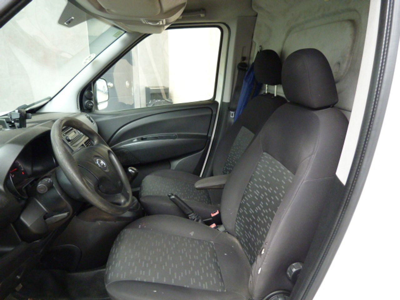 Opel Combo Cargo Combo Cargo 1.3 CDTI L1 H1 Normal muy muy bien cuidado, kilómetros garantizados - Foto 13
