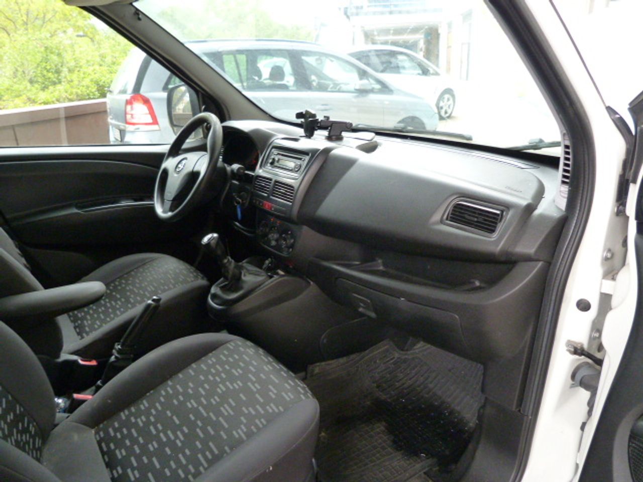 Opel Combo Cargo Combo Cargo 1.3 CDTI L1 H1 Normal muy muy bien cuidado, kilómetros garantizados - Foto 5