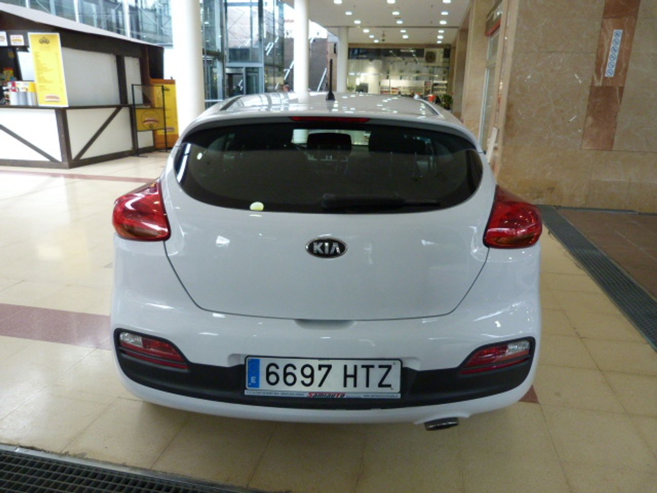 Kia Ceed pro_cee'd 1.6 CRDi VGT 110 CV Concept un solo propietario, kilómetros garantizados - Foto 13