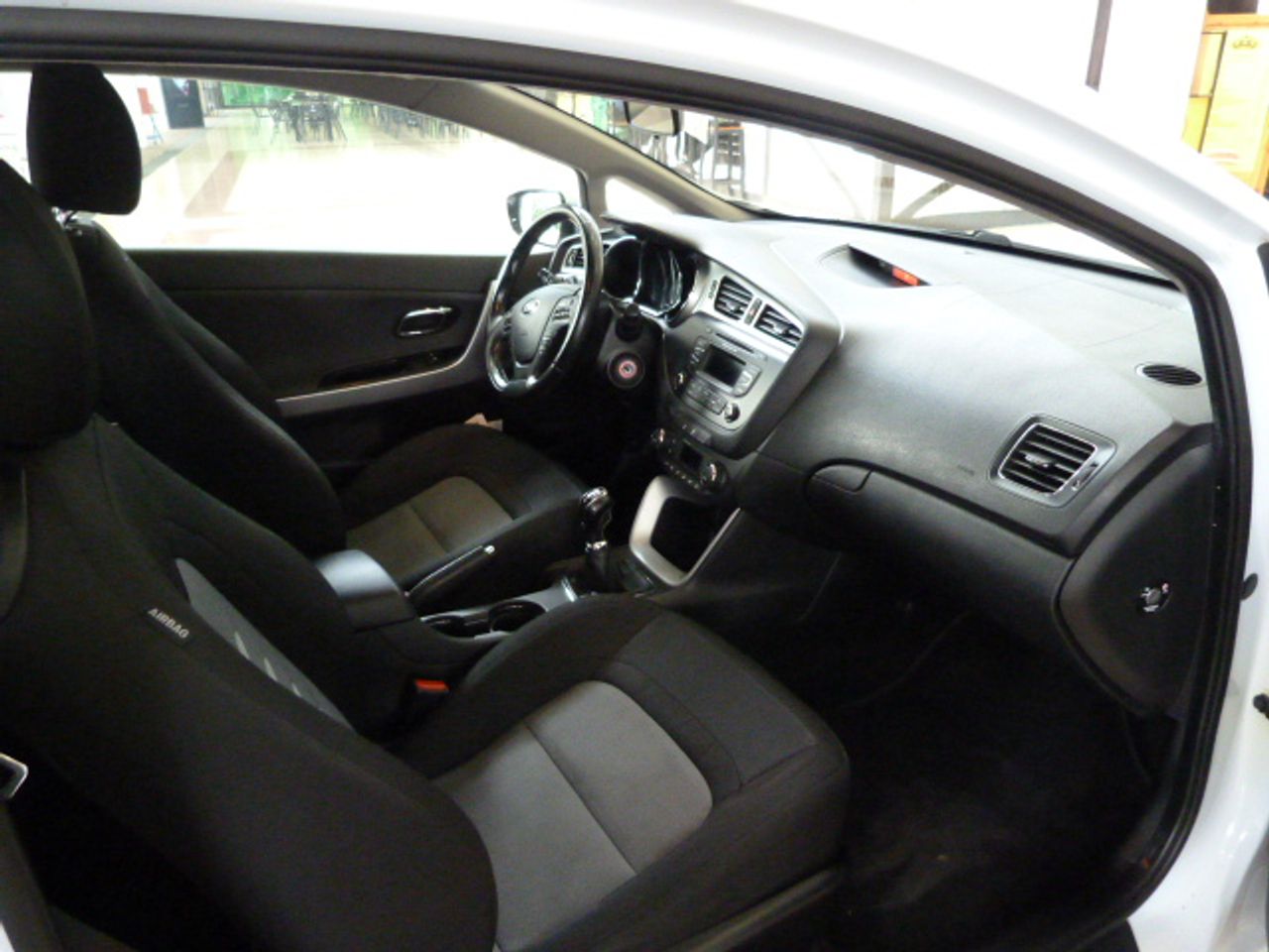 Kia Ceed pro_cee'd 1.6 CRDi VGT 110 CV Concept un solo propietario, kilómetros garantizados - Foto 8