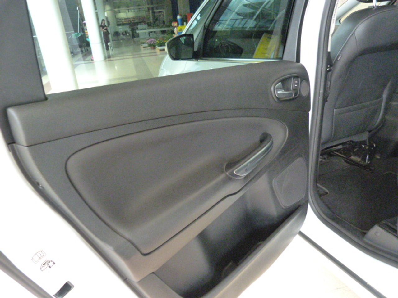 Ford S Max S-MAX 2.0 TDCi Titanium 140 CV 7 PLAZAS muy muy bien cuidado, kilómetros garantizados - Foto 29