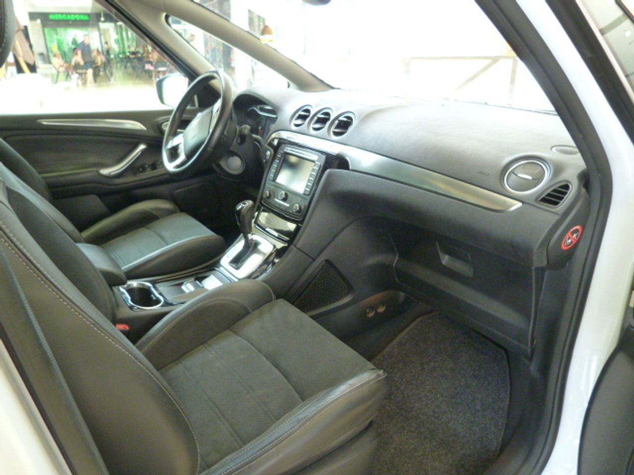 Ford S Max S-MAX 2.0 TDCi Titanium 140 CV 7 PLAZAS muy muy bien cuidado, kilómetros garantizados - Foto 10