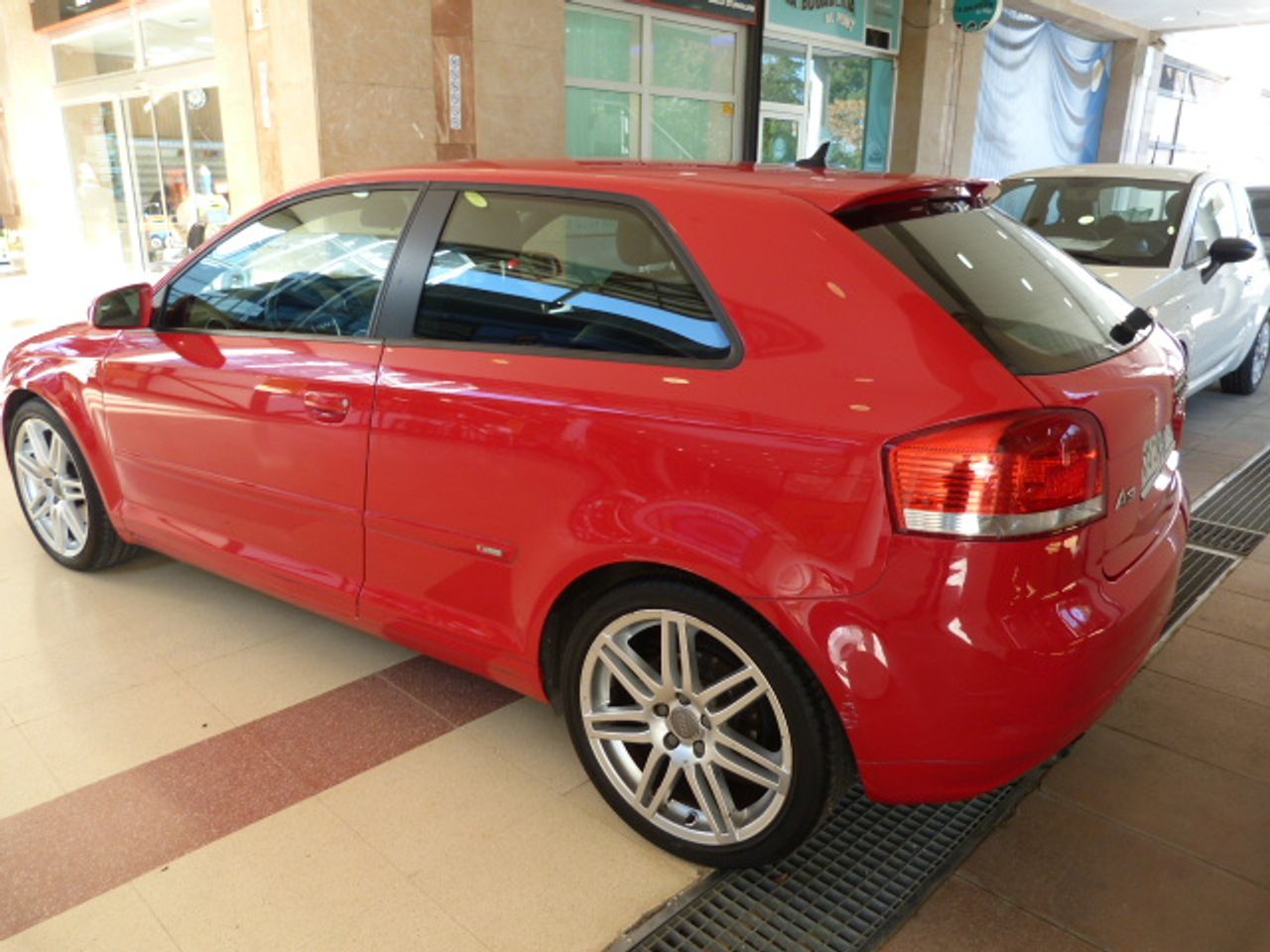 Audi A3 Ambiente 2.0 TDI 140 CV DPF un solo propietario, kilómetros garantizados - Foto 21