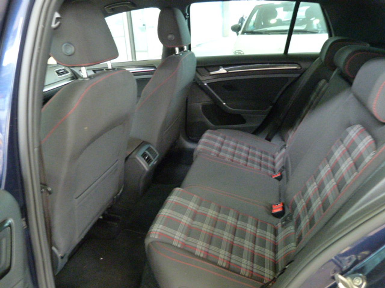 Volkswagen Golf 5p GTI 2.0 TSI 169 kW (230 CV) - Foto 21