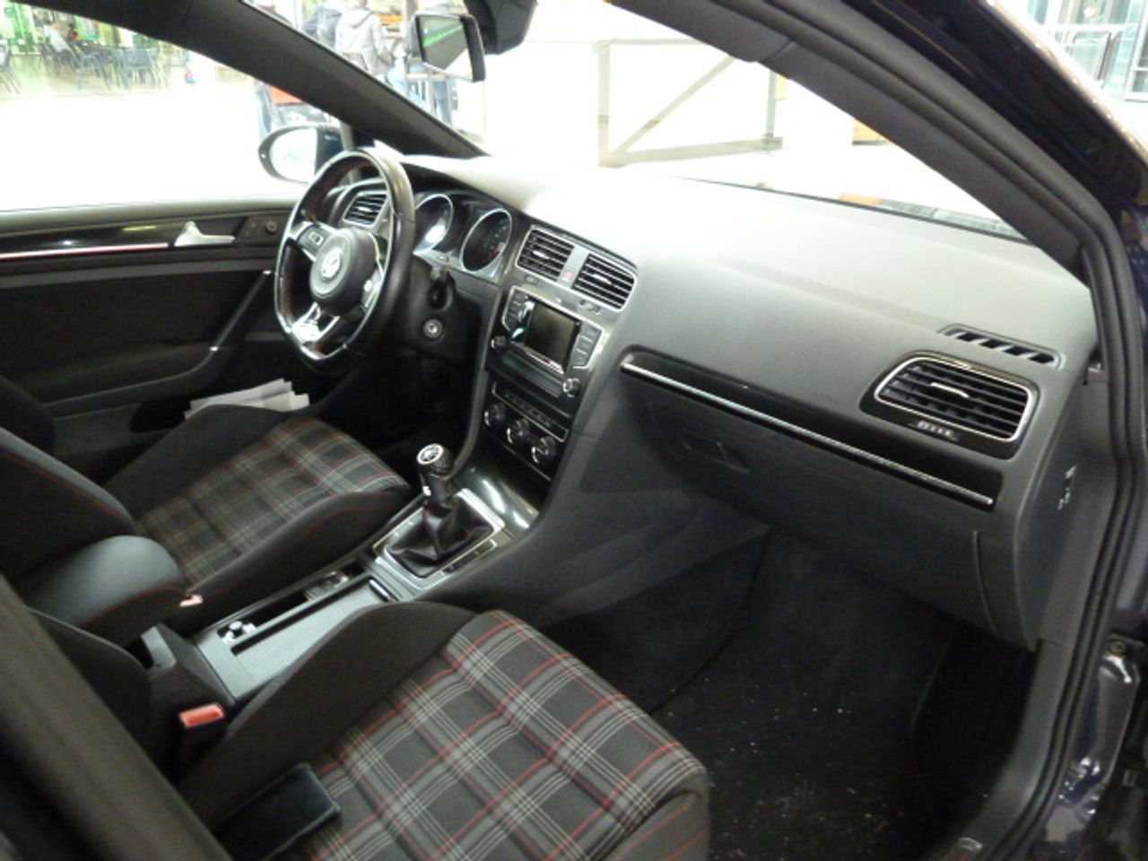 Volkswagen Golf 5p GTI 2.0 TSI 169 kW (230 CV) - Foto 9